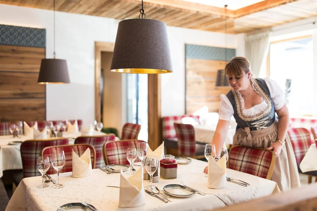 Hotel Gloeckner Und Hotel Residenz Gloeckner Mathon 4*,  Austria